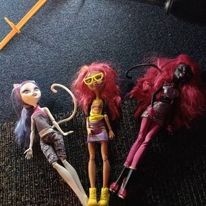 Monster High Werecat & Werewolf Doll Bundle(Lizzie Hearts not included)